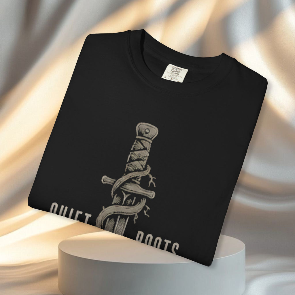 Quiet Roots "Stay Focused" Graphic T-Shirt — Vintage Skull & Dagger Motivational Tee